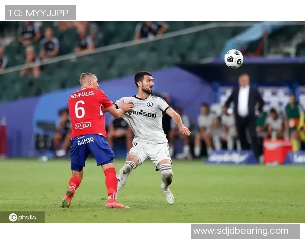 华沙军团与哥罗纳的激烈对决揭示波兰足球新格局