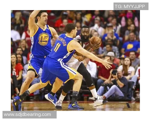 北京足球队包夹战术解析及其对比赛的影响与启示MBA